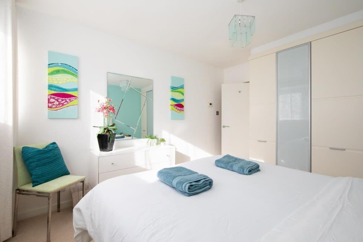 Sunny & Modern Near The Beach & Village W Parking 이스트 위터링 외부 사진